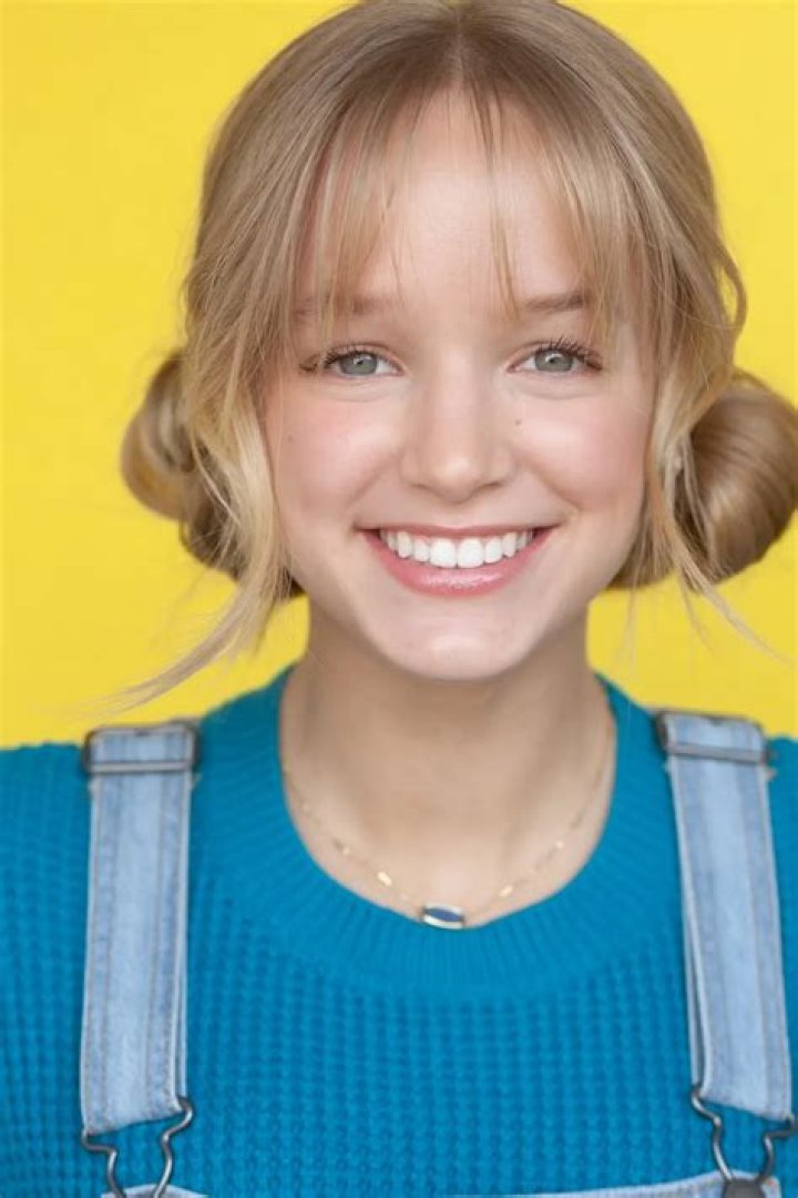 Abby Bernet: The Rising Star of the Entertainment Industry