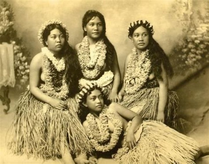 Discover the Beauty and History of Traditional Hawaiian Braids