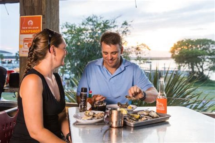 Discovering Salty Pelican Bar and Grill: A Culinary Gem by the Beach