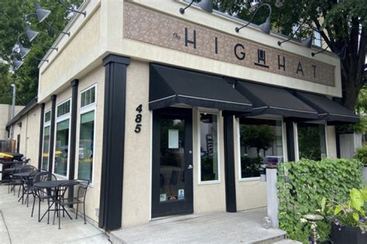 High Hat Cafe in New Orleans: A Culinary Gem You Must Visit