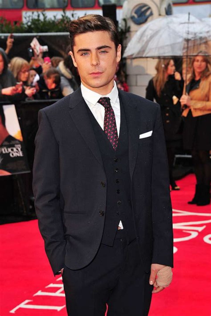 Jared Leto Younger: A Dive into the Actor's Early Years and Transformation