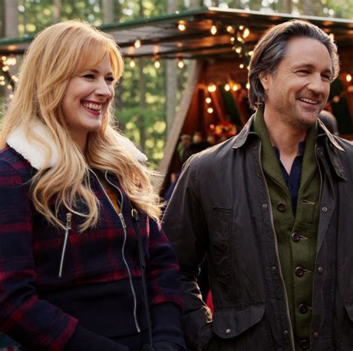 Samantha Logan: Unveiling the Story Behind Her Father